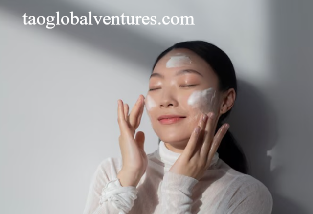 Inovasi Molekul Pelindung Skincare Modern Menjinakkan Efek Samping Retinol Demi Menjaga Kehalusan Kulit Wajah